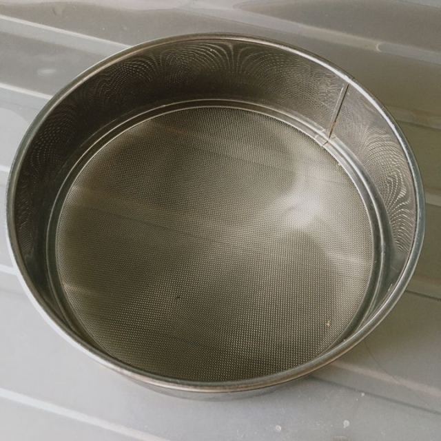 裏ごし器